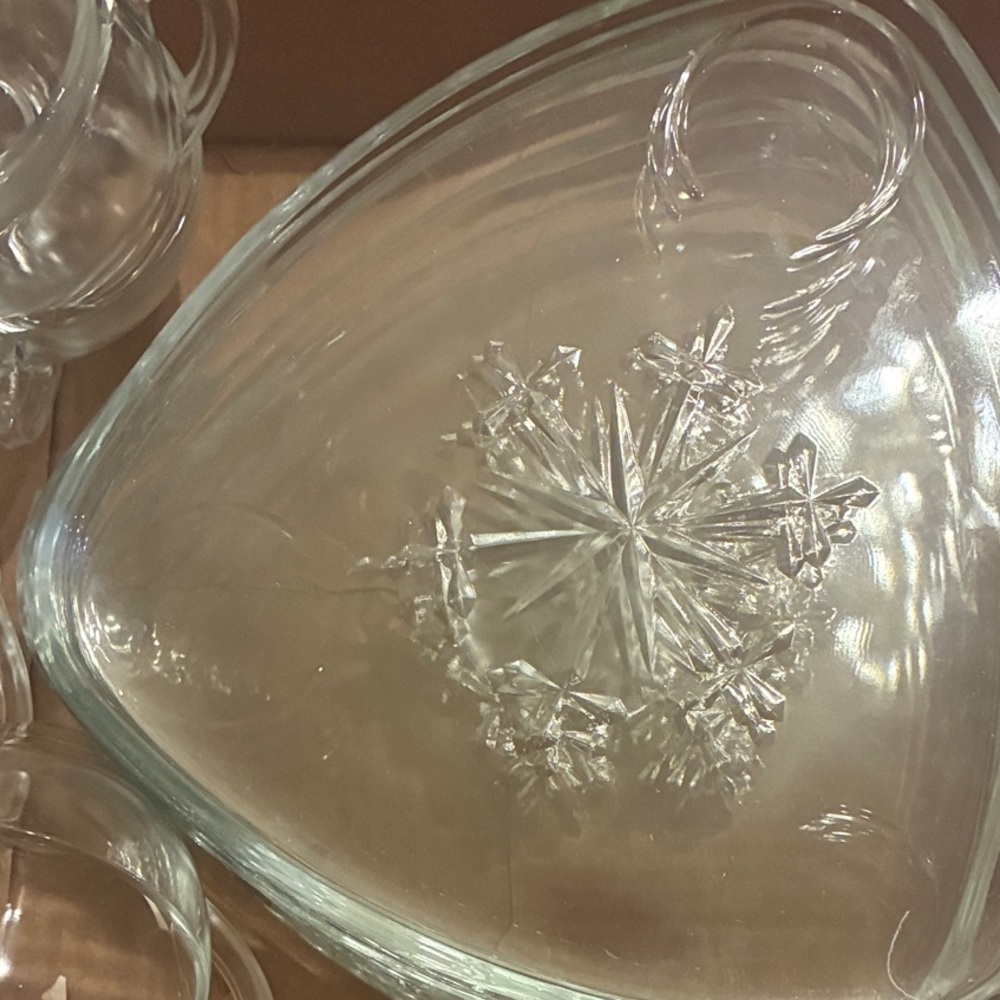 Clear Glass Serving Platter with Snowflake Design